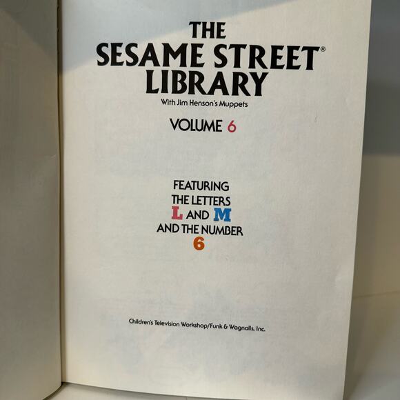 Vintage 1970's Sesame Street Library Volume 6 - Picture 3 of 4